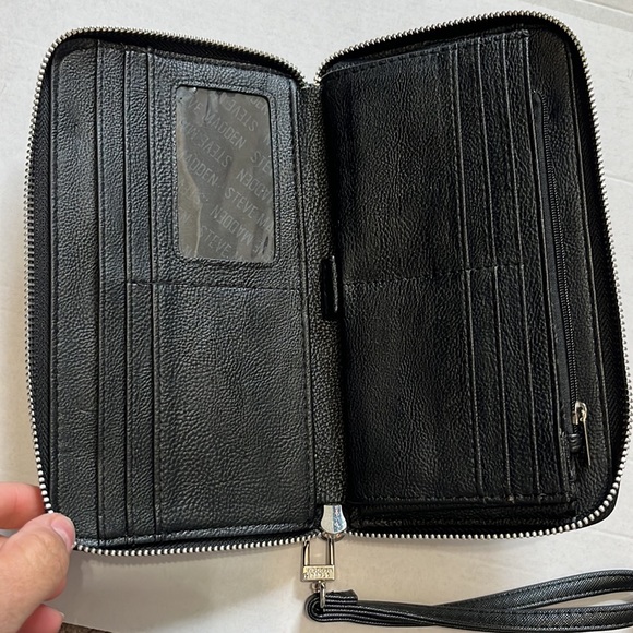 Steve Madden Clutch wallet - Picture 3 of 6